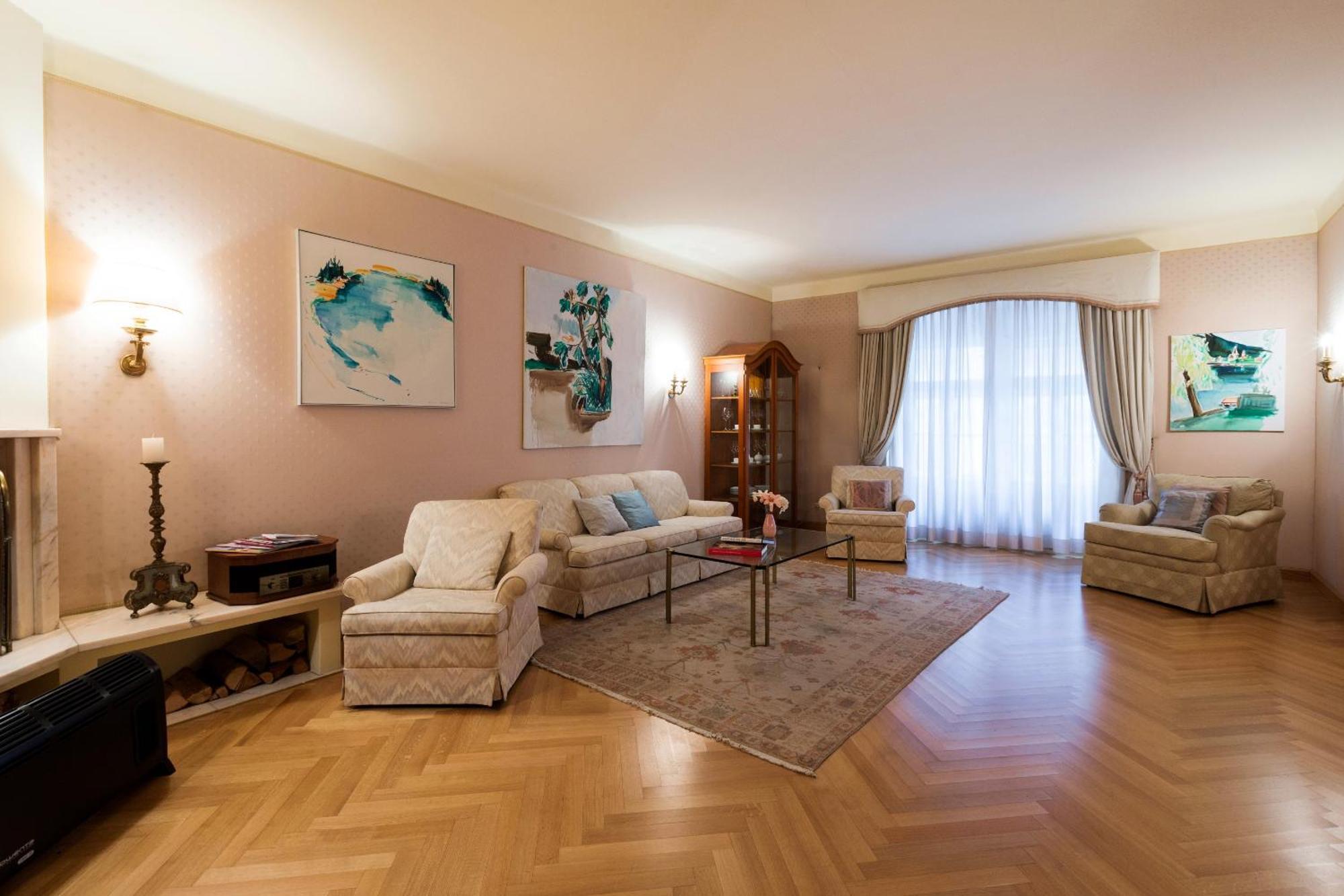 Apartment Sonnenfelsgasse Vienna Exterior photo